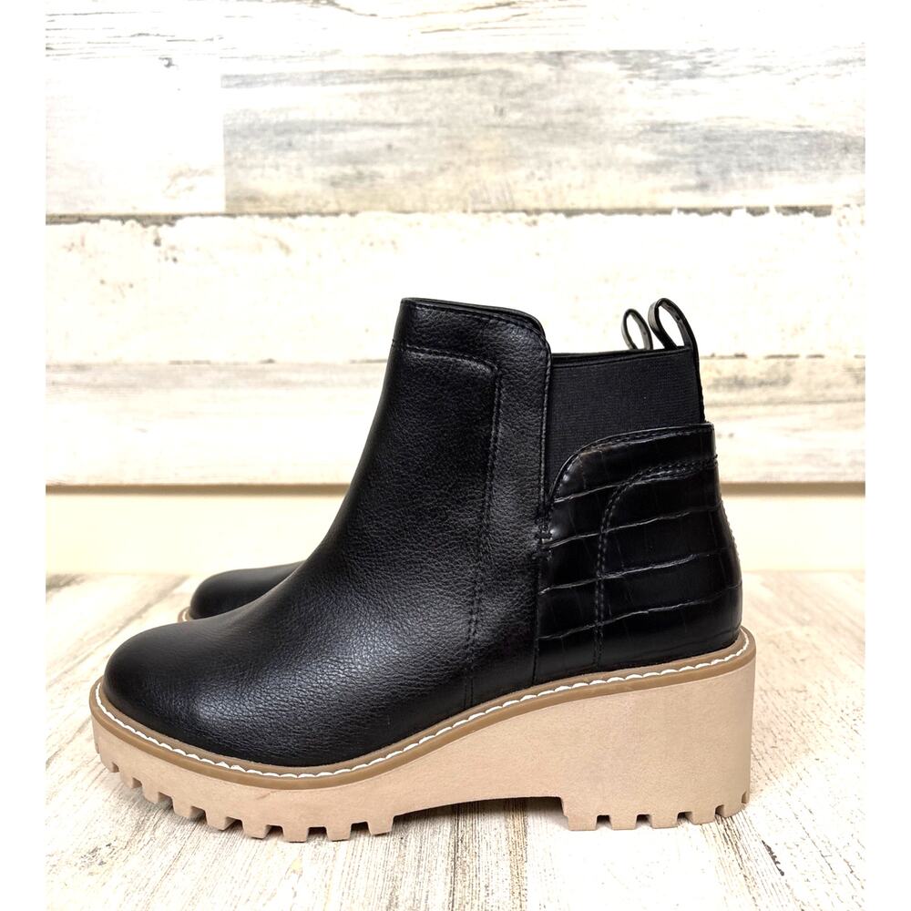 Dolce Vita Rielle Womens 7 Black Faux Leather Platform Chelsea Ankle Boots NEW